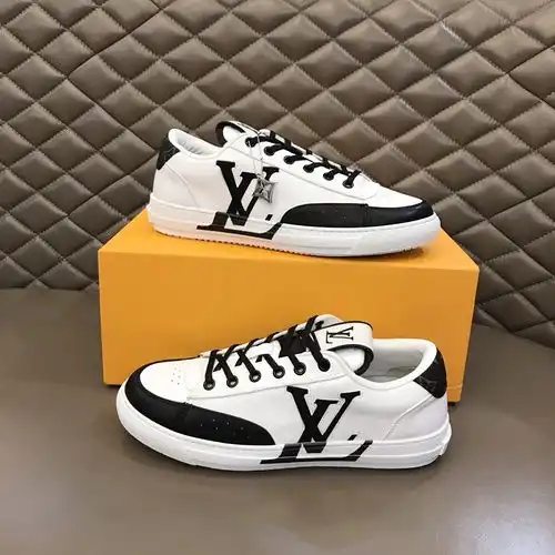 Código de calzado masculino LV 3B4 talla 38.444 personalizada