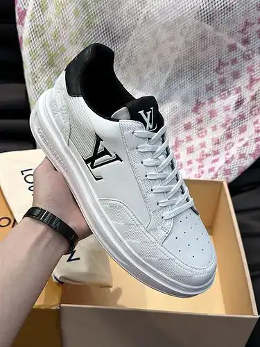 Código de calzado masculino LV 3B4 talla 38.444 personalizada