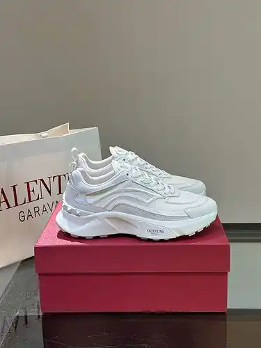 Código de calzado masculino Valentino 3C talla 38.444 personalizado