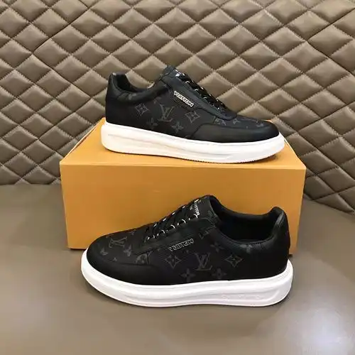Código de calzado masculino LV 3B4 talla 38.444 personalizada