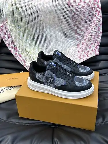 Código de calzado masculino LV 3B4 talla 38.444 personalizada