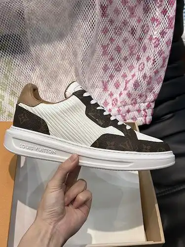 Código de calzado masculino LV 3B4 talla 38.444 personalizada