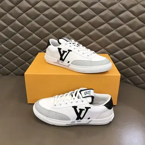 Código de calzado masculino LV 3B4 talla 38.444 personalizada