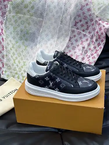 Código de calzado masculino LV 3B4 talla 38.444 personalizada