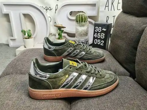 El 0g5x2cd Adidas Samba Vegan jh75x5x8 es el clásico original de hace casi 70g años. el terciopelo o