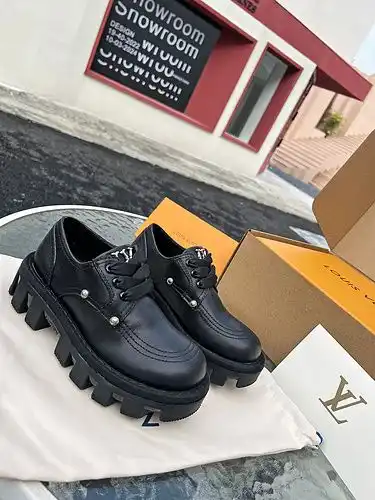 Zapatos masculinos y femeninos LV 2c8 talla 346