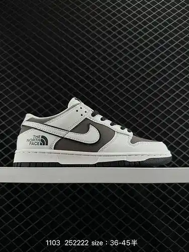 Las zapatillas deportivas 1d1d0g Nike SB Dunk Low pro para ambos hombres y mujeres muestran personal