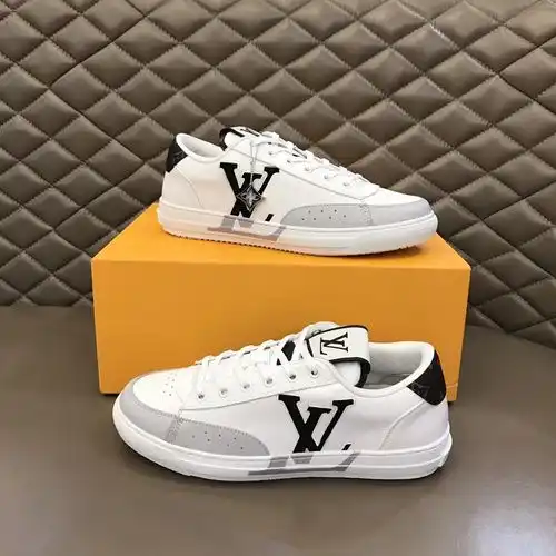 Código de calzado masculino LV 3B4 talla 38.444 personalizada
