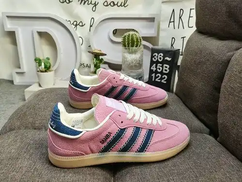 El 1d2ccdadidas Samba og ig41d9e8 es el clásico del primer año de hace casi 70g. el terciopelo origi