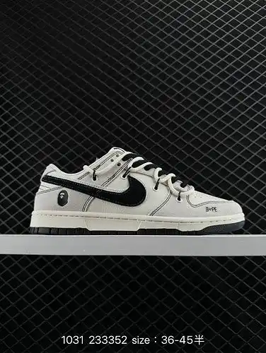 La zapatilla 2c60g nike dunk Low retro deconstruye la zapatilla retro con tirantes y cordones como u