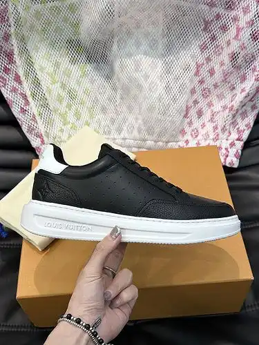 Código de calzado masculino LV 3B4 talla 38.444 personalizada