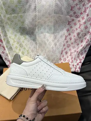 Código de calzado masculino LV 3B4 talla 38.444 personalizada