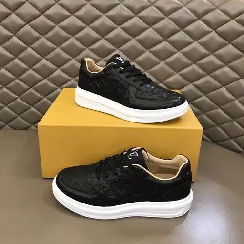 Código de calzado masculino LV 3B4 talla 38.444 personalizada