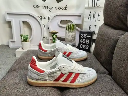 El clásico original original de Originals de hace casi 70g años, el 0g62cdadidas Samba ogs, se utili