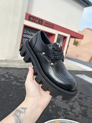 Zapatos masculinos y femeninos LV 2c8 talla 346