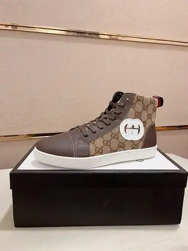 Código de zapatos masculinos Gucci 8b4 talla 3844
