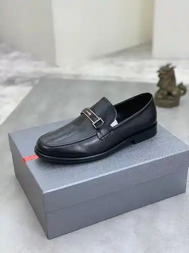 Código de calzado masculino Prada 3C talla 38.444 personalizado