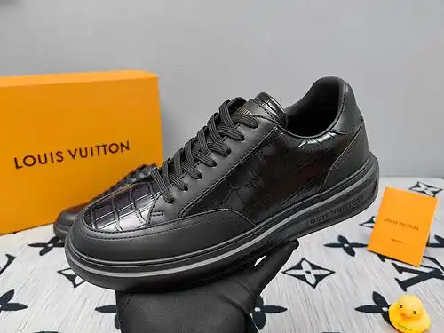 El Código de calzado masculino LV D2 talla 3844 se puede pedir 38 4