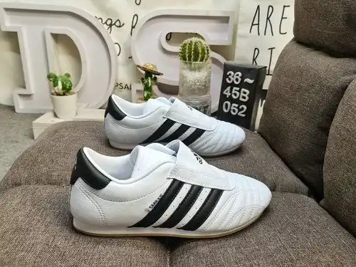 0G5X2CD Adidas TAEKWONDO W JQ4774 upgraded Q-version men's and women's shoes, true standard half siz