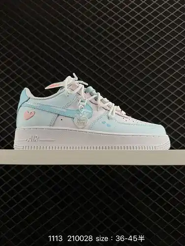El 1d40g Nike Air Force 1D 0g7 Air Force one, una zapatilla deportiva casual multifuncional de parte