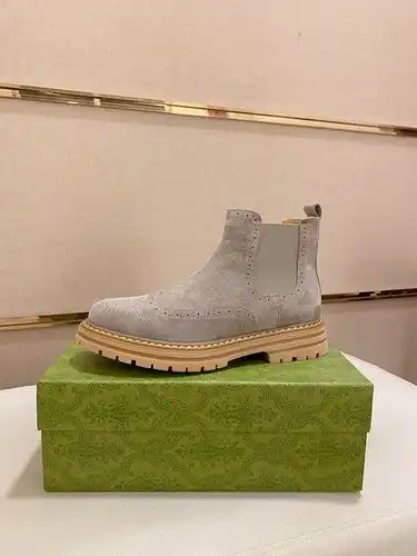 Código de zapatos masculinos Gucci 8c talla 3844