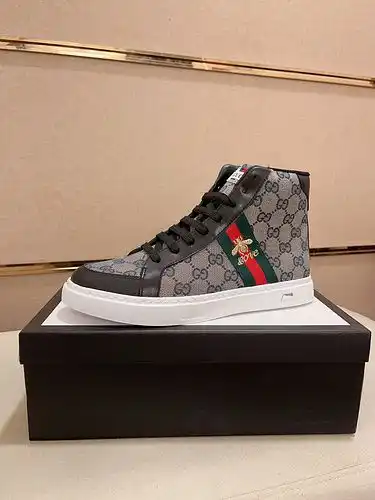 Código de zapatos masculinos Gucci 8b talla 3844