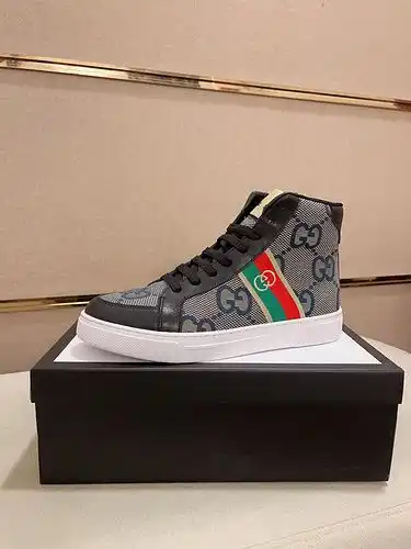Código de zapatos masculinos Gucci 8b talla 3844