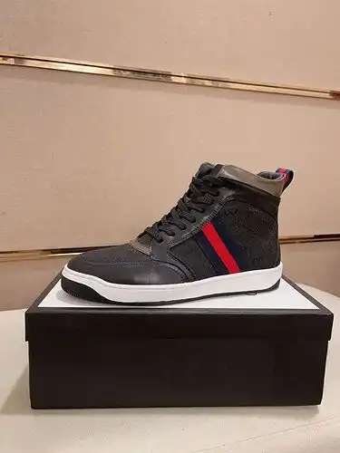 Código de zapatos masculinos Gucci 8b talla 3844