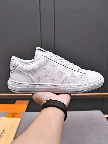 Código de calzado masculino LV 7b4 talla 38.444 personalizada