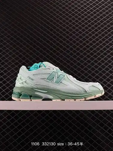 La colección 1d5x0g new balance m1d9e0g6 de zapatos de papá retro de un solo artículo, con elementos