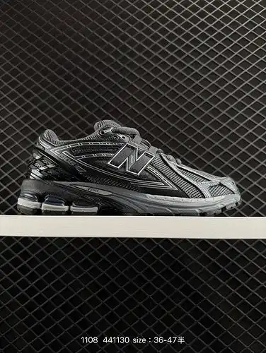 La colección 1d5x0g new balance m1d9e0g6 de zapatos de papá retro de un solo artículo, con elementos