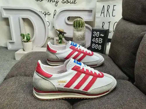 The 866D adidas SL 72C RTN JP5X2C77 retro sports shoe series is popular worldwide. Riding on this wa