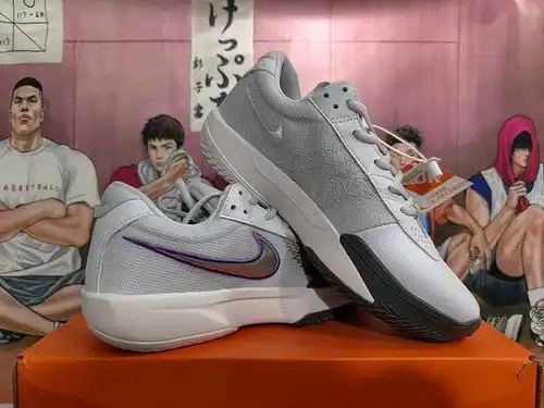 Gris y morado 40g46