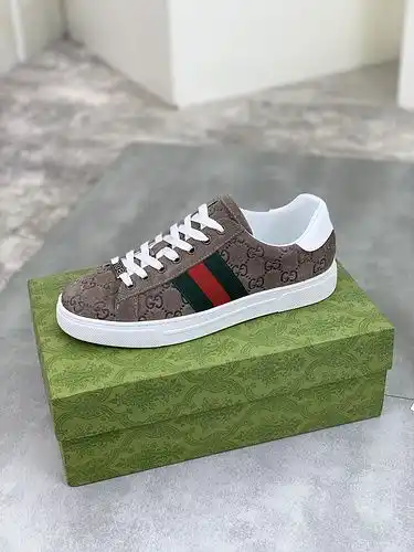 Código de zapatos masculinos Gucci 3b talla 3844