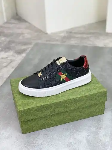 Zapatos masculinos Gucci 3B4 3844