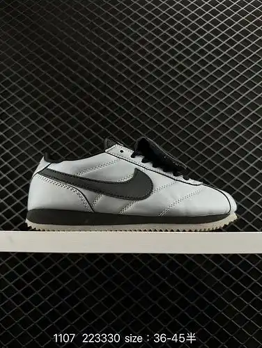 El espíritu puro y persistente de 1d5x0g Nike Classic Cortez Nike Classic Light and Comfort Men 's G