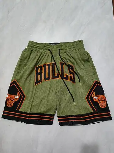 Pantalones de bolsillo verde de los Bulls