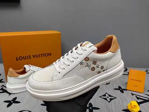 El Código de calzado masculino LV D2 talla 3844 se puede pedir 38 4
