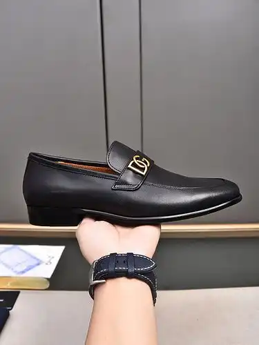 Código de calzado masculino DG 7b7 talla 38.444 personalizada