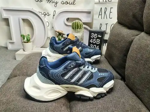 La versión de desarrollo de la versión original en papel final de 30g4dadidas xlg Runner Deluxe js1d