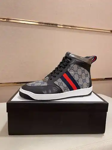 Código de zapatos masculinos Gucci 8b talla 3844