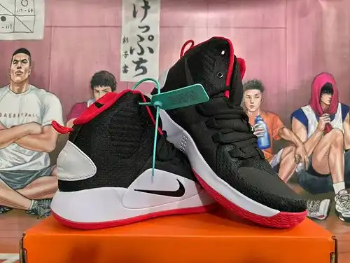 Negro, rojo y blanco 3646
