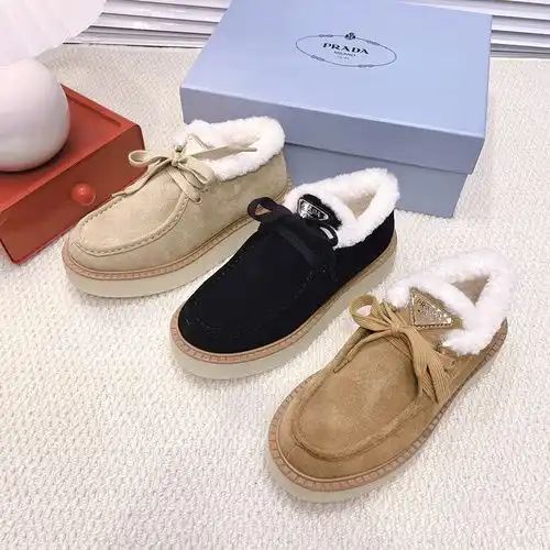 Zapatos con revestimiento de lana real para mujeres Prada talla 1yu1yu23c4poo talla 354241yu 42 pers