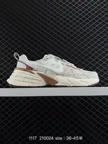La última versión en papel de la serie 1yu2poo Nike v2k original, con cuero espacial combinado con m