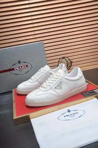Código de calzado masculino Prada 1yu1yu8cpopoo talla 3844