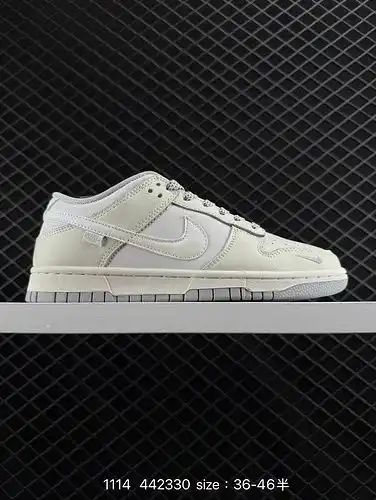 Las zapatillas deportivas neutrales 1yu5oo Nike SB Dunk Low pro dan un paso para mostrar una parte s