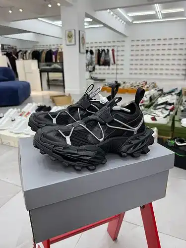 Versión VG de la 15ª generación de balenciaga 1yu8xl zapatos de senderismo al aire libre negros