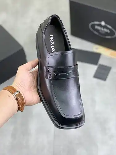 Prada zapato para hombre código 1yu2poo3C2poo Talla3844