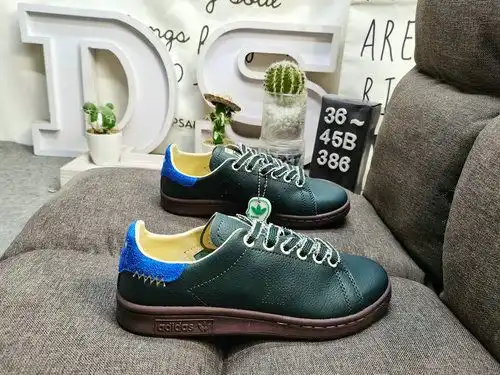 386d clase corporativa Brain Dead x Adidas original tan Smith ih3433 este zapato utiliza un diseño d