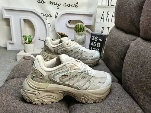 La versión original del sistema de media yarda original de zapatos masculinos y femeninos de la vers